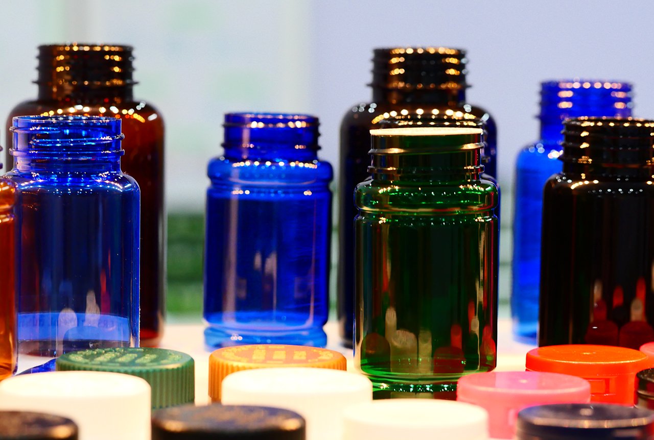 Pharmaceutical bottles produced using Husky medical injection molding systems