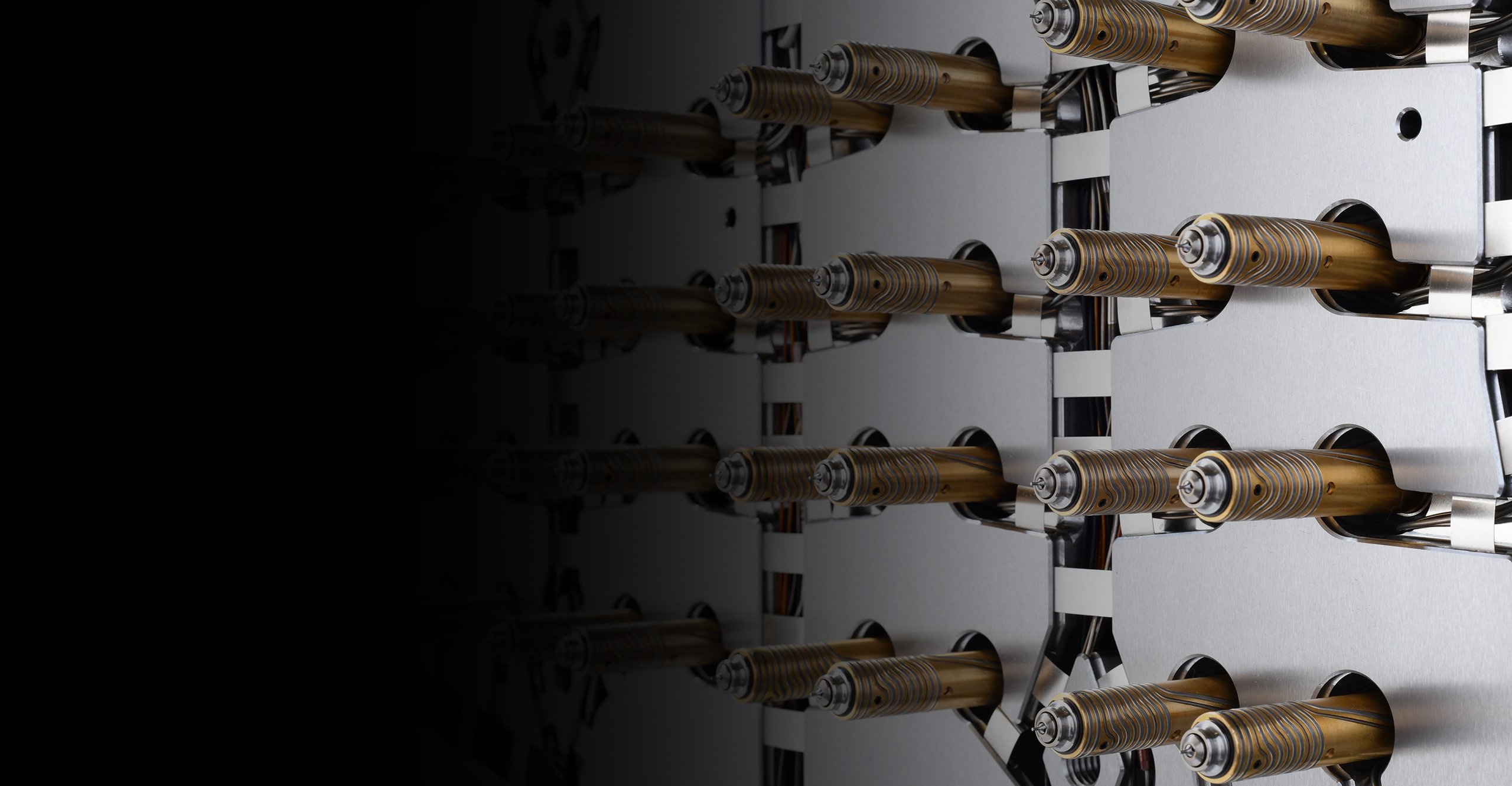 Ultra Hot Runners Husky