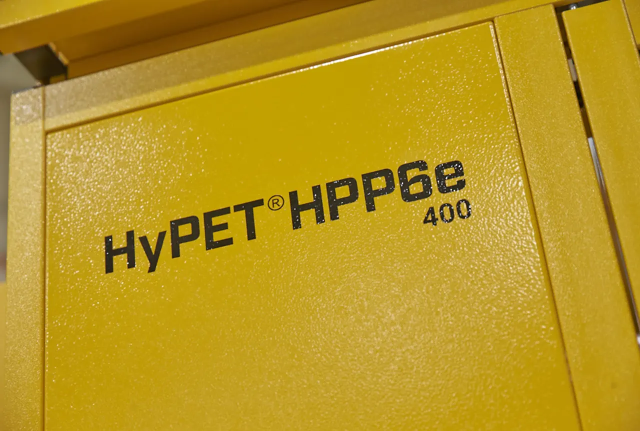 Husky PET molding machine